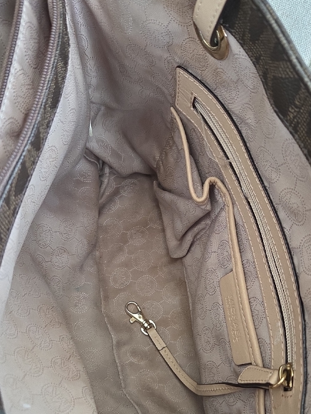 Michael Kors Jet Set East West Signature Monogram Tote Bag in Brown - Picture 9 of 17